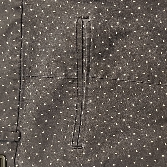 ANN TAYLOR WOMAN'S BERMUDA SHORTS - Picture 6 of 12